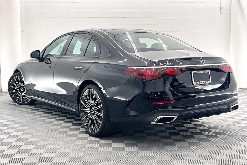 MERCEDES-BENZ E-CLASS - 2