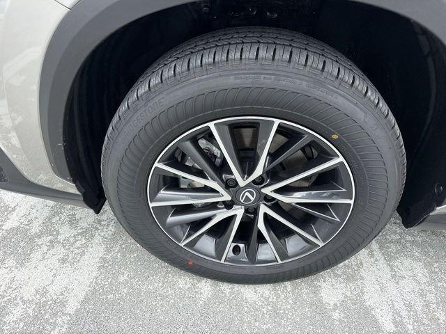صورة 10 لـ 2026 Lexus NX 350 PREMIUM