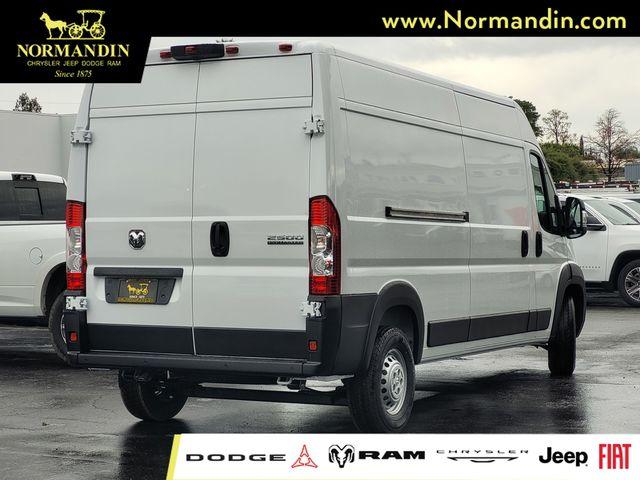 صورة 4 لـ 2026 RAM PROMASTER 2500 HIGH ROOF