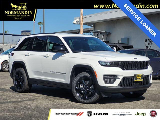 New 2025 Jeep Grand Cherokee Laredo