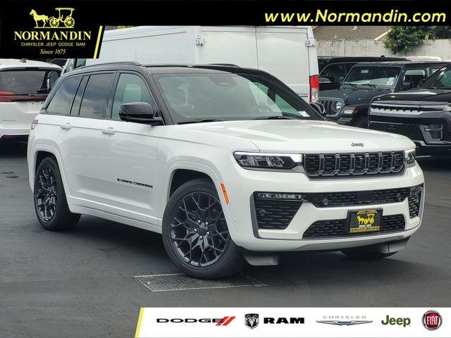 New 2026 Jeep Grand Cherokee Summit