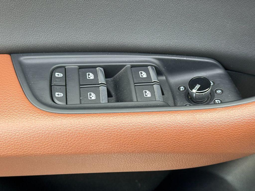 صورة مصغرة 13 لـ 2023 AUDI Q8 55 PREMIUM