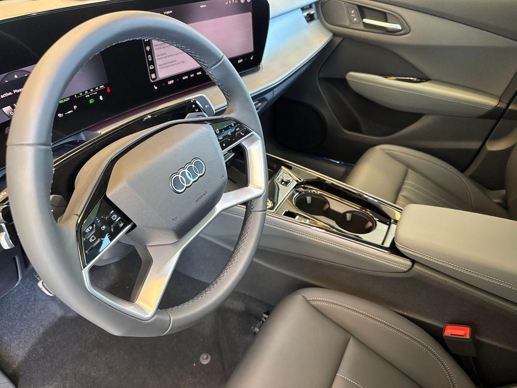 صورة مصغرة 11 لـ 2026 AUDI Q3 S LINE