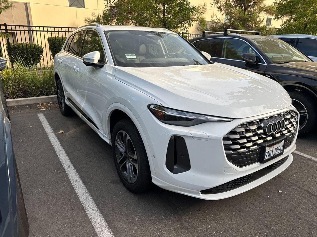 2025 AUDI Q5 2.0T QUATTRO PREMIUM — фото 2