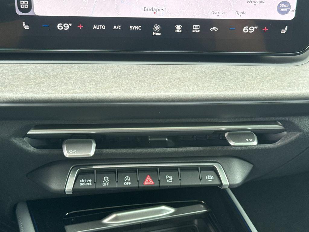 صورة مصغرة 20 لـ 2026 AUDI Q3 S LINE