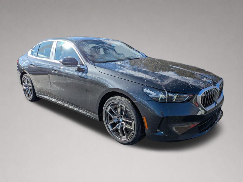 New 2026 BMW 530 i xDrive