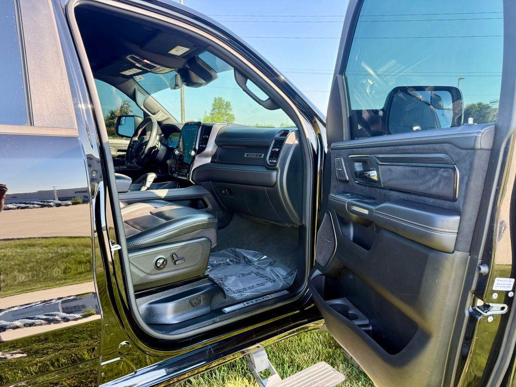 2023 RAM 1500 TRX 缩略图 25