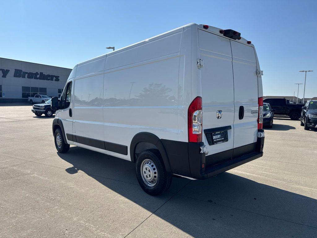 صورة 3 لـ 2026 RAM PROMASTER 2500 TRADESMAN