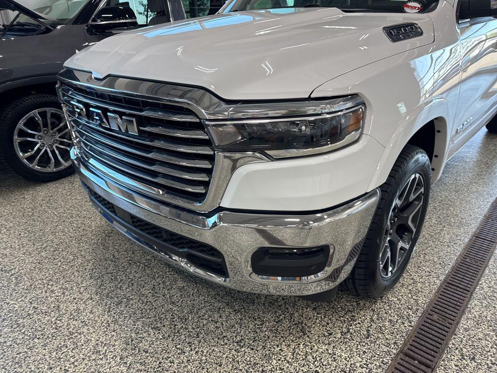 2025 RAM 1500 LARAMIE — миниатюра 28