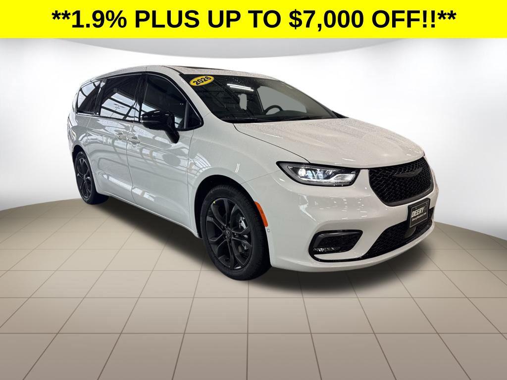 New 2026 Chrysler Pacifica L