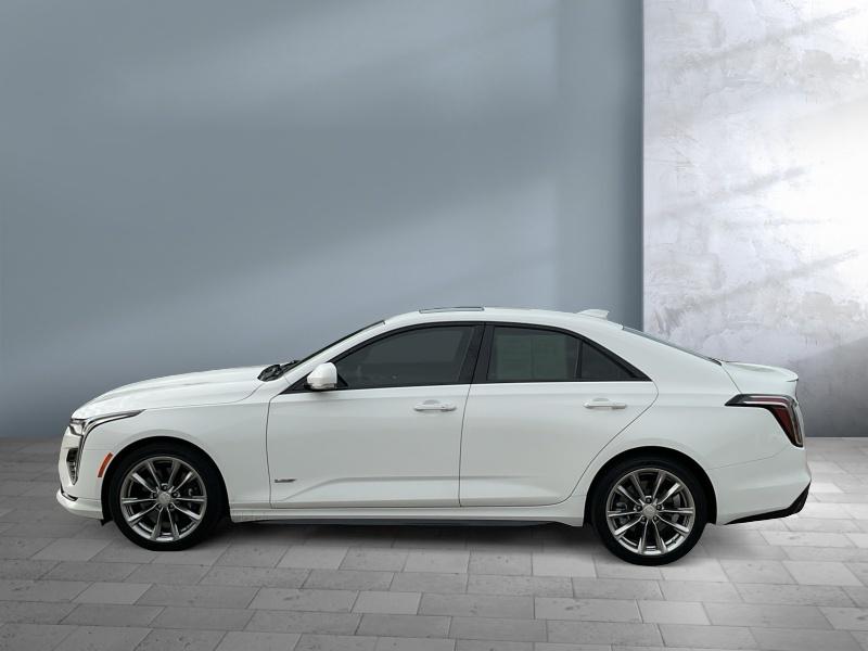 2026 Cadillac CT4-V V-SERIES RWD — фото 3