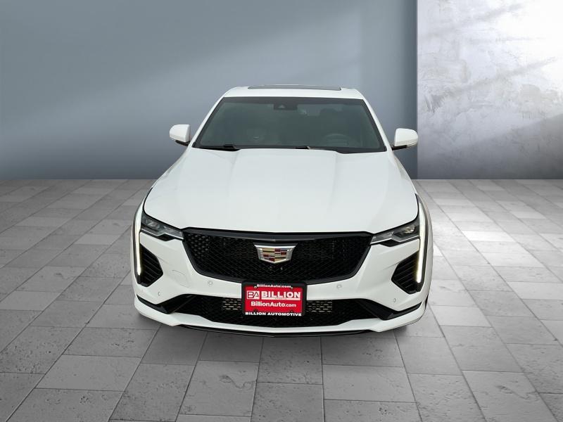 2026 Cadillac CT4-V V-SERIES RWD — фото 2