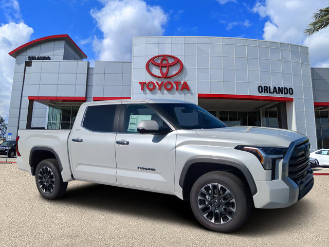 TOYOTA TUNDRA - 1
