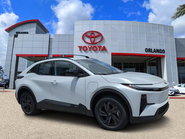 New 2026 Toyota C-HR SE