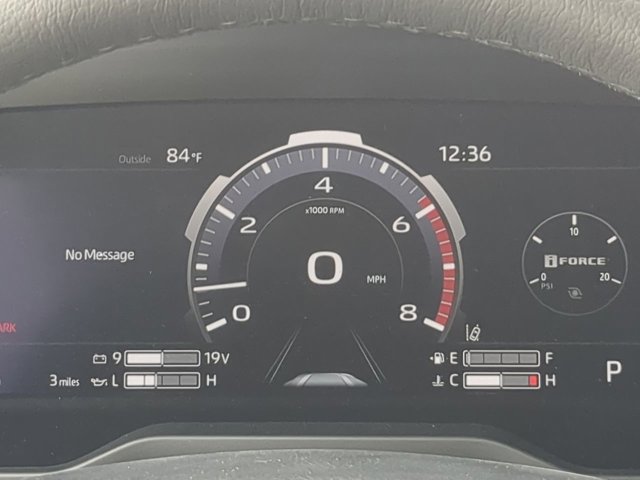 2026 Toyota TUNDRA LIMITED — миниатюра 26