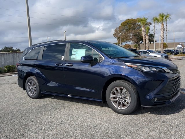 New 2026 Toyota Sienna XLE