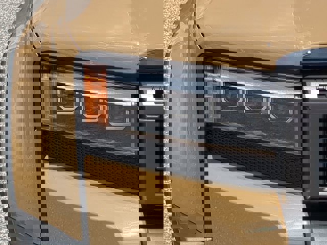 TOYOTA LAND CRUISER - 10