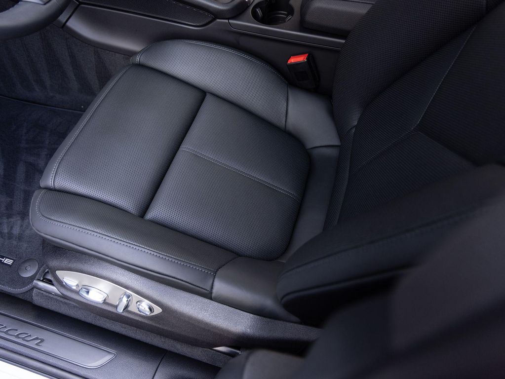 2026 Porsche MACAN 缩略图 22