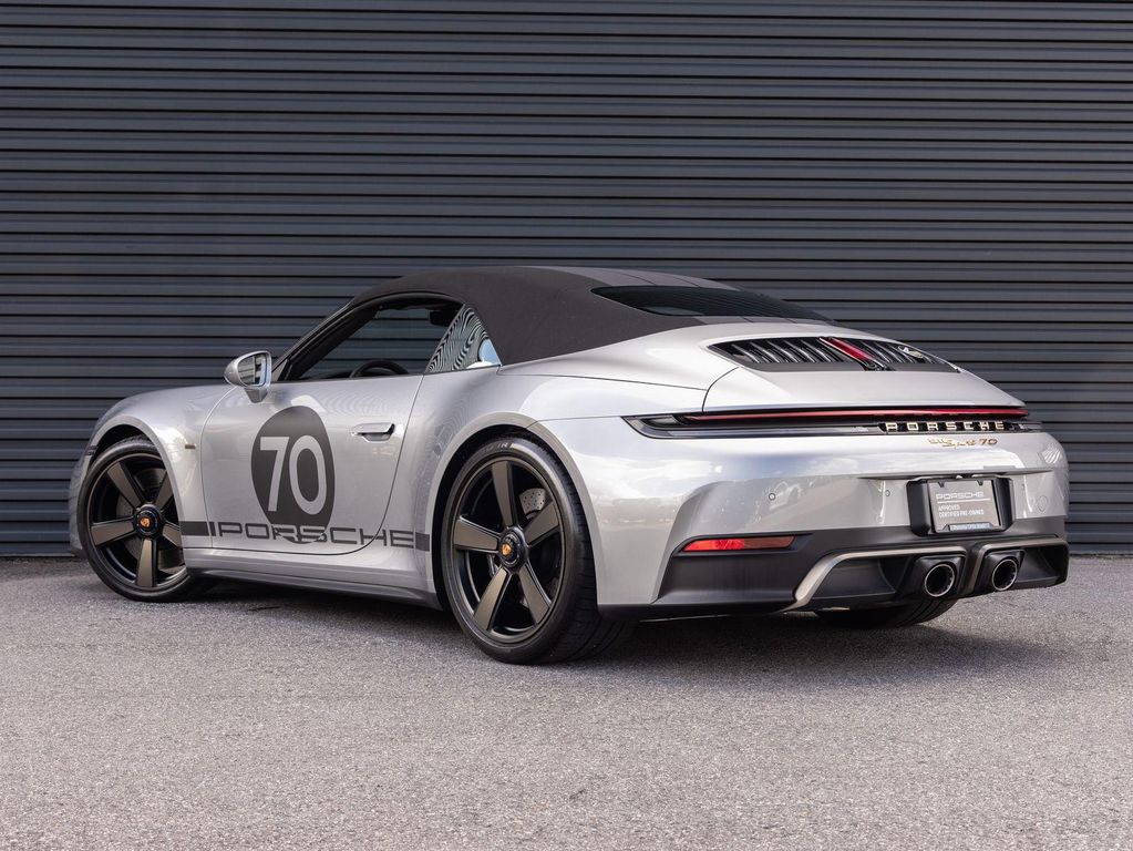 2026 Porsche 911 CARRERA GTS — миниатюра 6