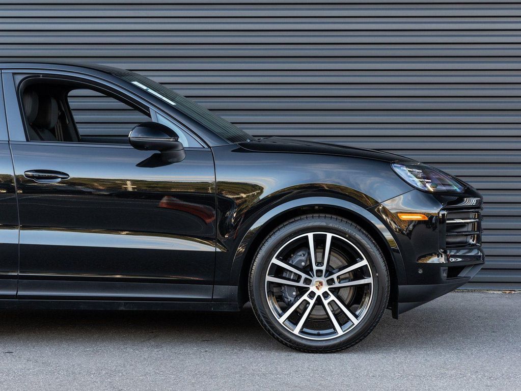 PORSCHE CAYENNE - 9