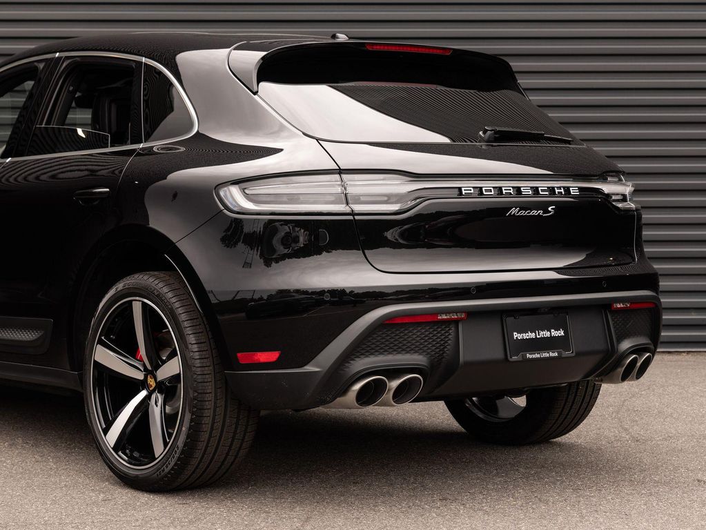 2026 Porsche MACAN thumbnail 11