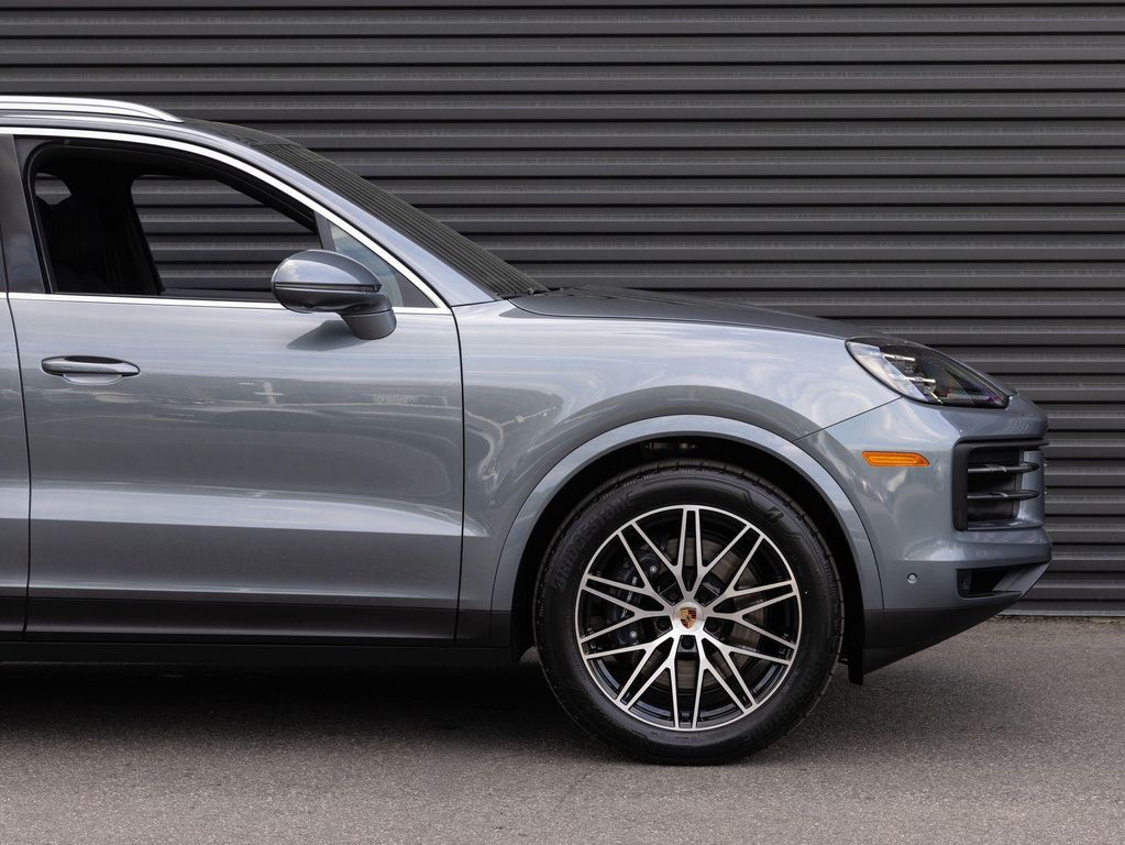 PORSCHE CAYENNE - 9