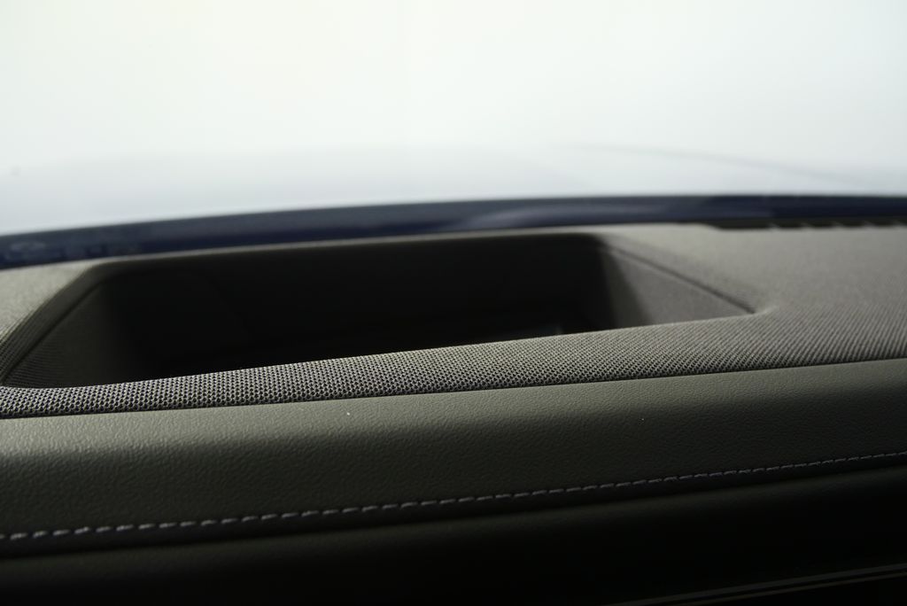 2025 BMW I7 EDRIVE50 缩略图 22