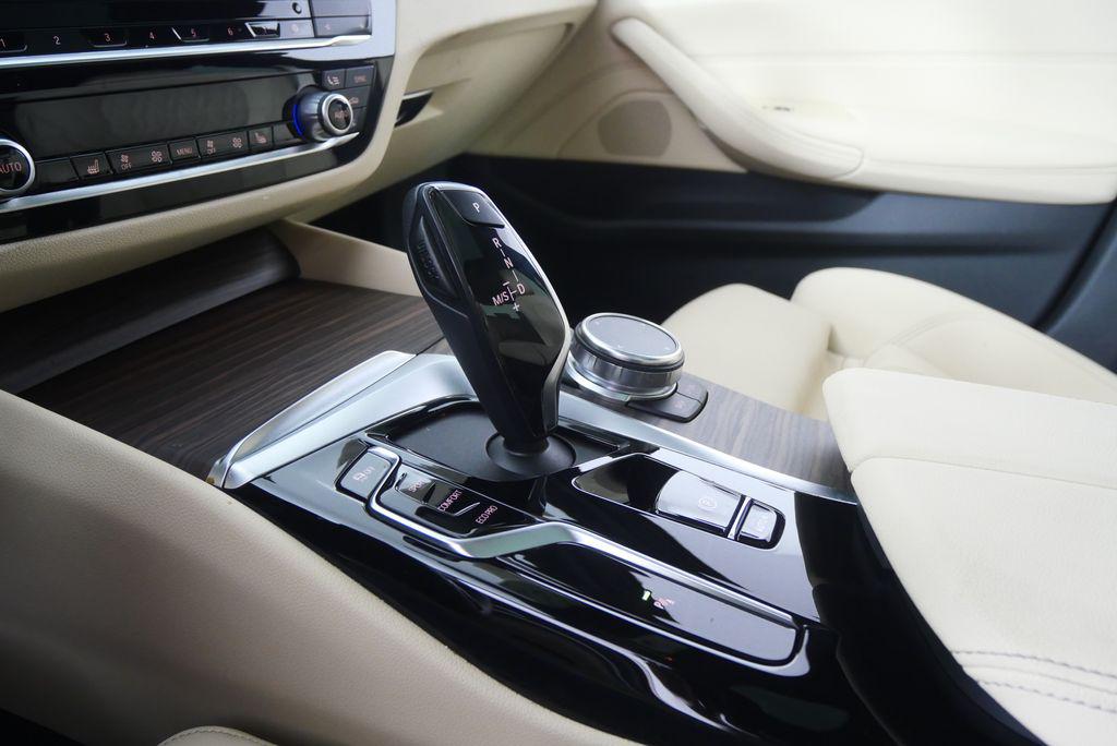 2023 BMW 530 I — миниатюра 23