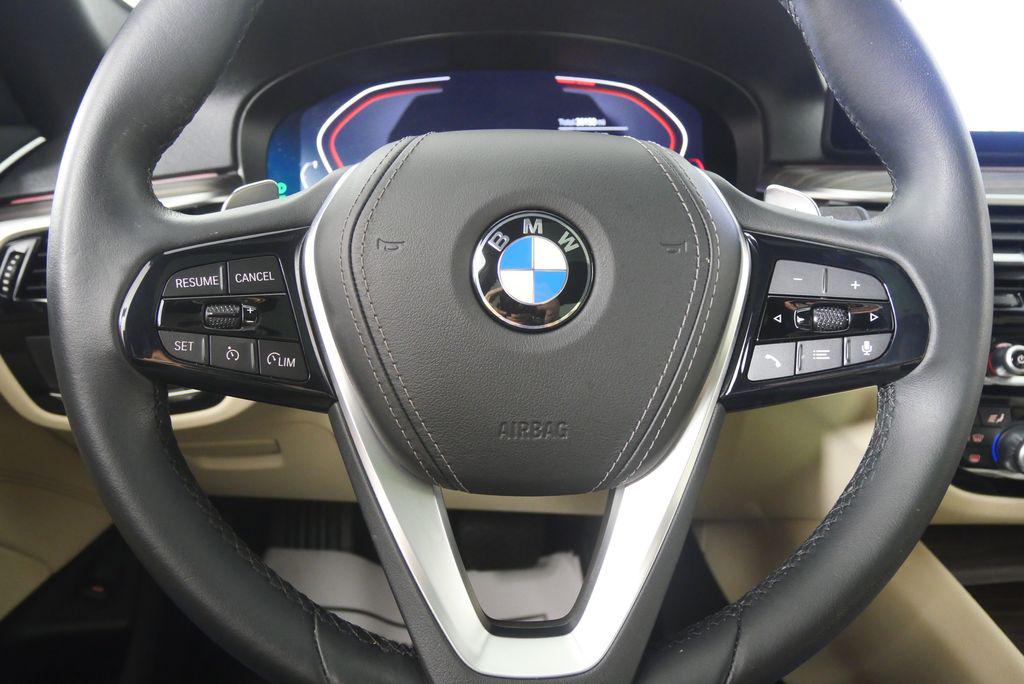 2023 BMW 530 I — миниатюра 18