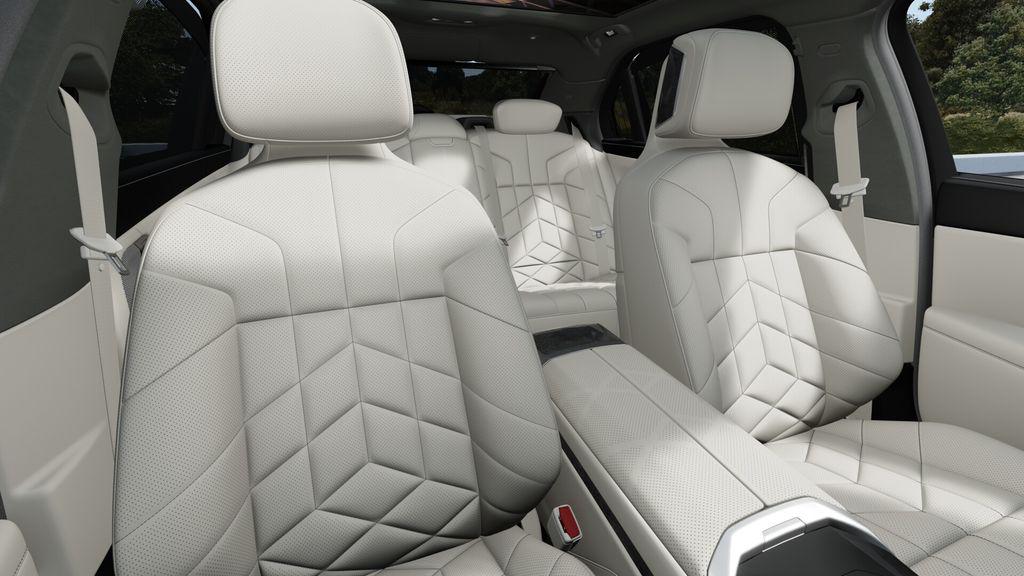 2027 BMW 740 I XDRIVE — миниатюра 11