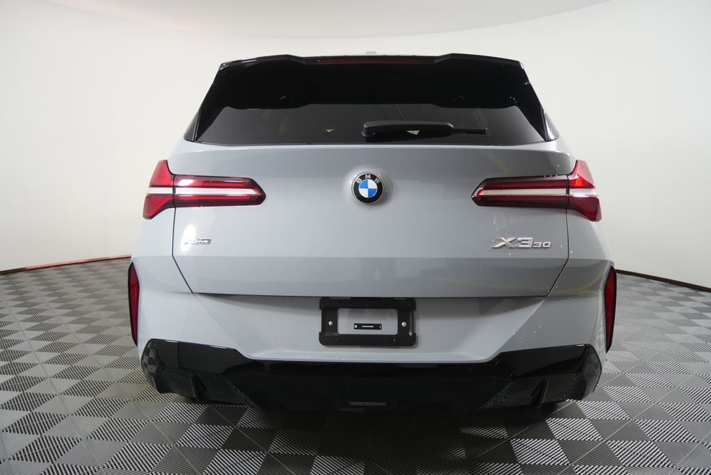 صورة 4 لـ 2026 BMW X3 30 XDRIVE