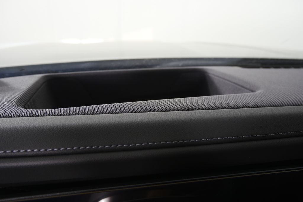 صورة مصغرة 20 لـ 2026 BMW I7 EDRIVE50