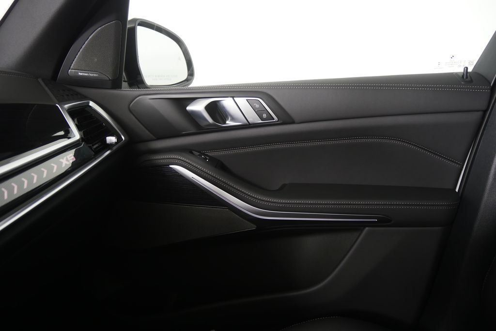 صورة مصغرة 23 لـ 2026 BMW X5 XDRIVE40I