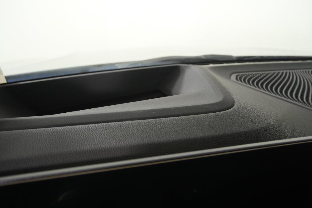 صورة مصغرة 19 لـ 2026 BMW 330 NA