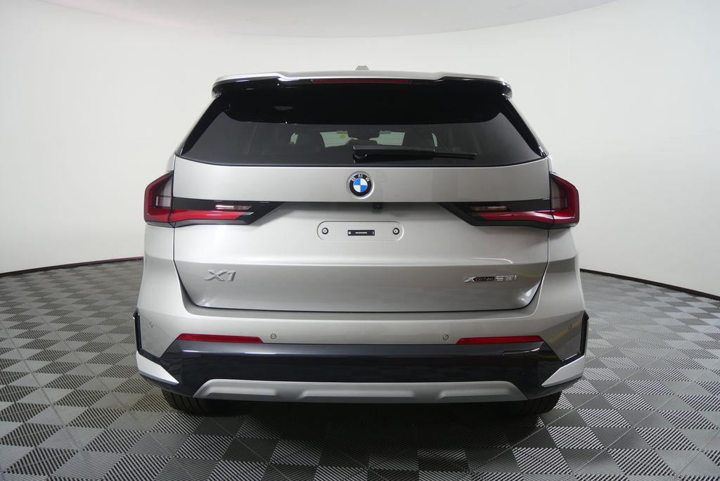 2026 BMW X1 XDRIVE28I photo 4