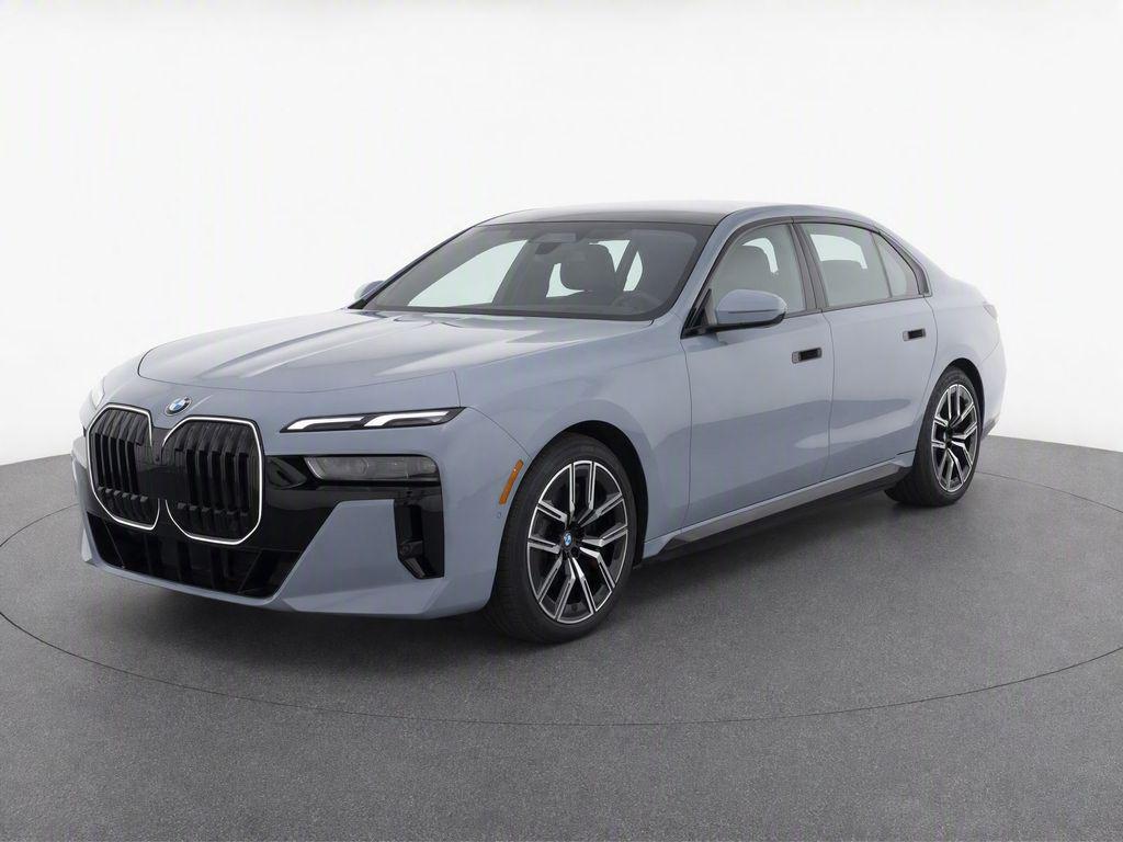 صورة مصغرة 37 لـ 2026 BMW 740 XDRIVE