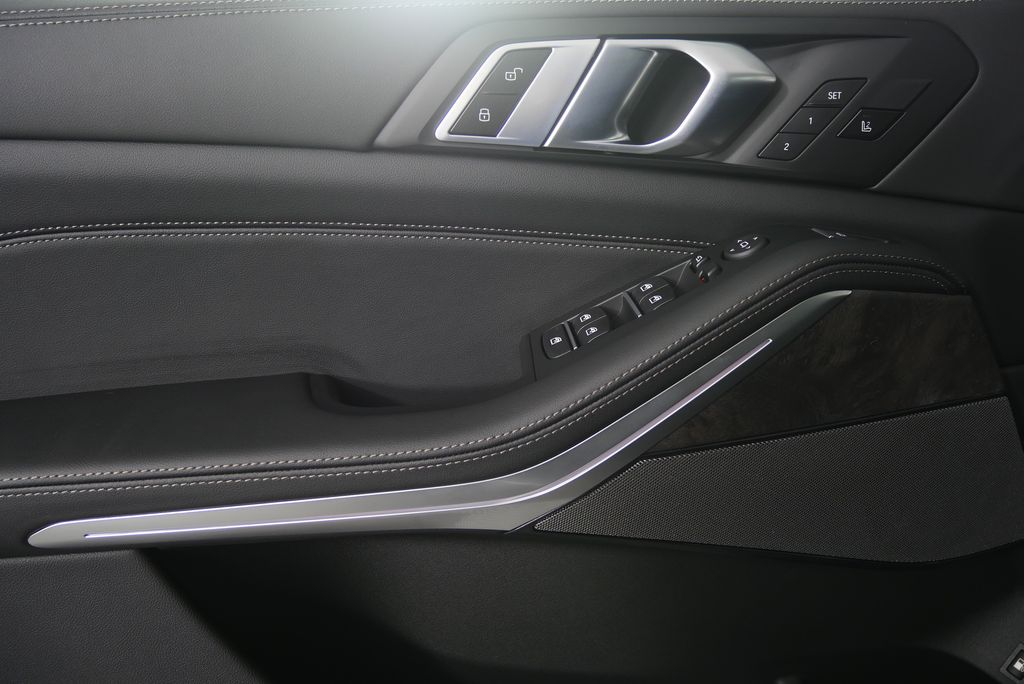 صورة 9 لـ 2026 BMW X5 PHEV XDRIVE50E