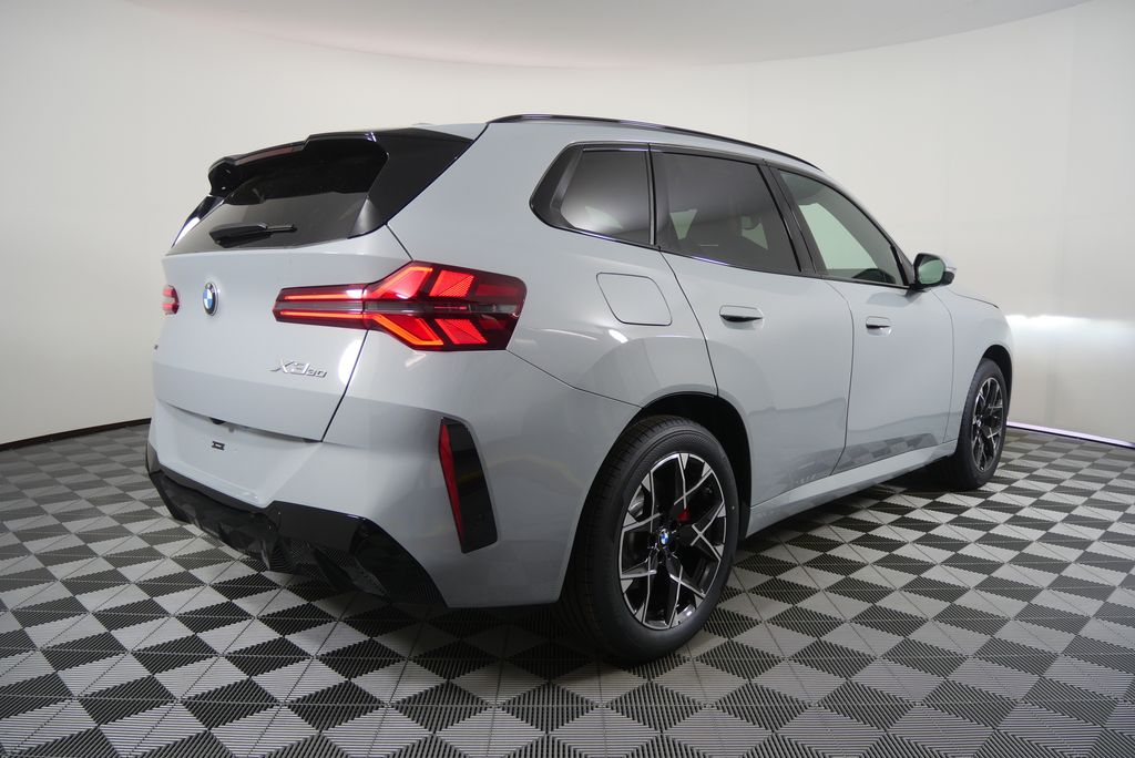 صورة 3 لـ 2026 BMW X3 30 XDRIVE