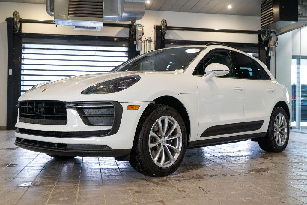2026 Porsche MACAN — фото 1