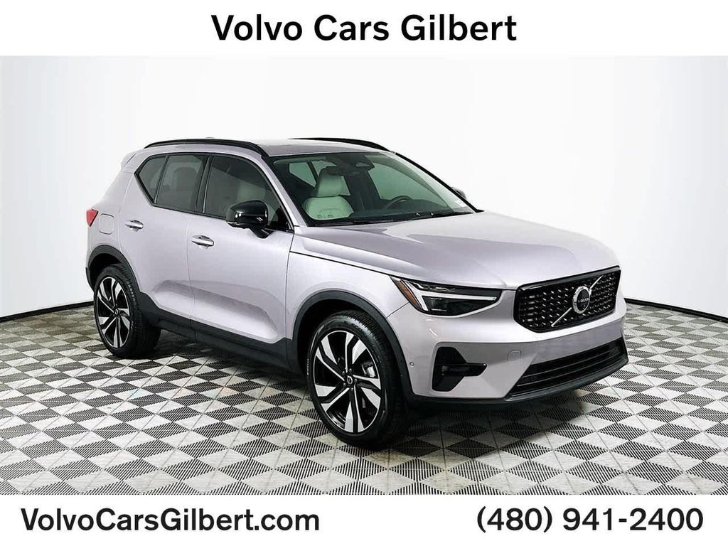New 2026 Volvo XC40 Ultra, B5 AWD Gas (mild hybrid), Dark