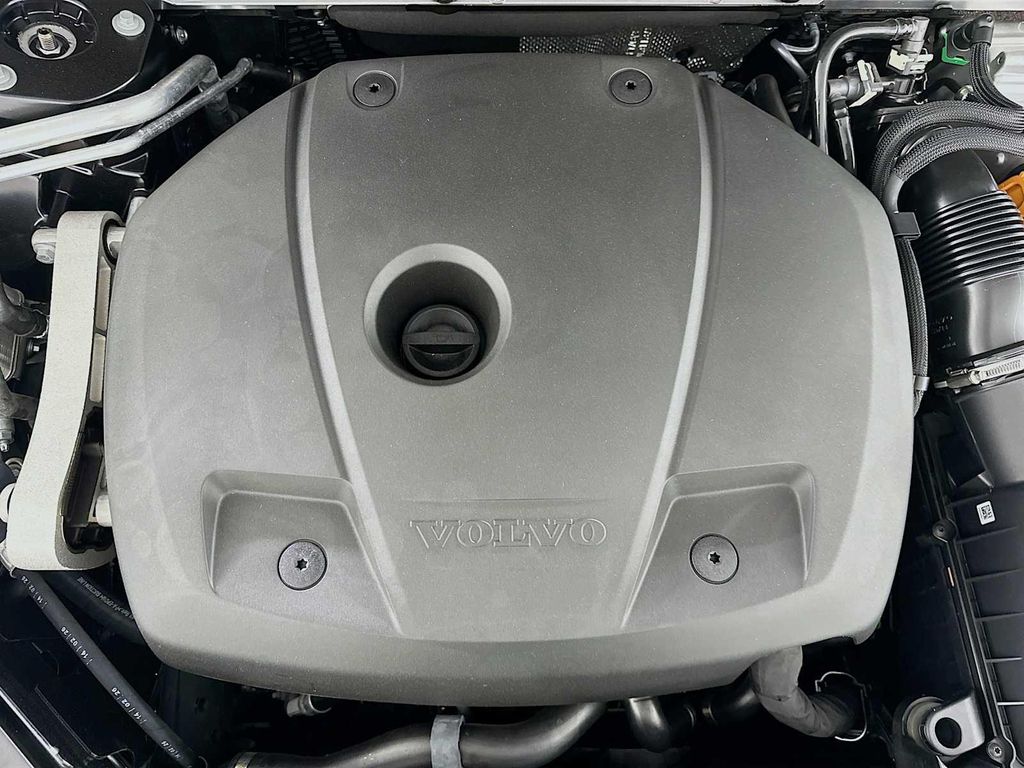 صورة مصغرة 27 لـ 2026 Volvo XC60 PLUG-IN HYBRID BLACK EDITION ULTRA, T8 AWD EL