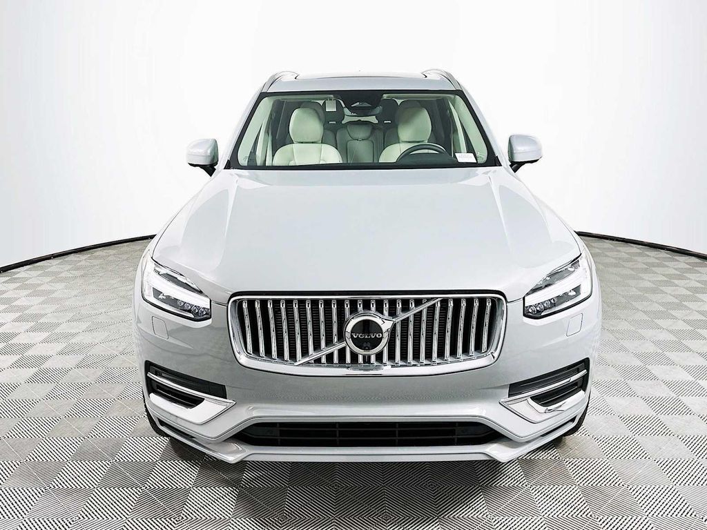 2025 Volvo XC90 PLUG-IN HYBRID T8 PLUS 7-SEATER — фото 2