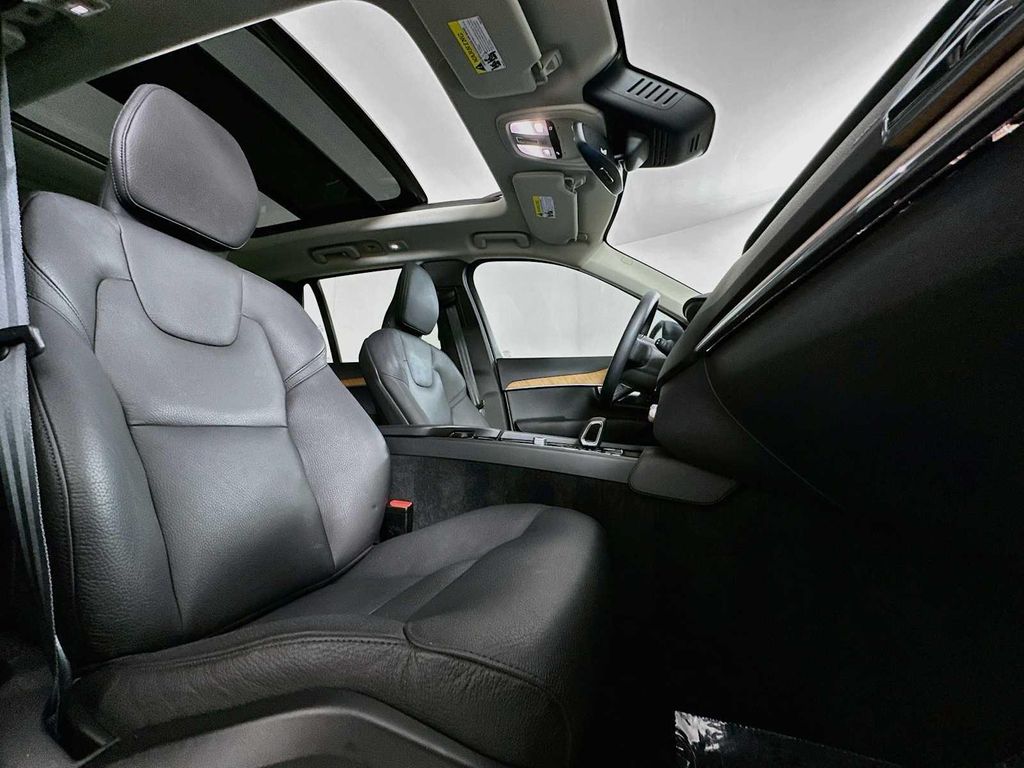2023 Volvo XC90 B5 PLUS 照片 28