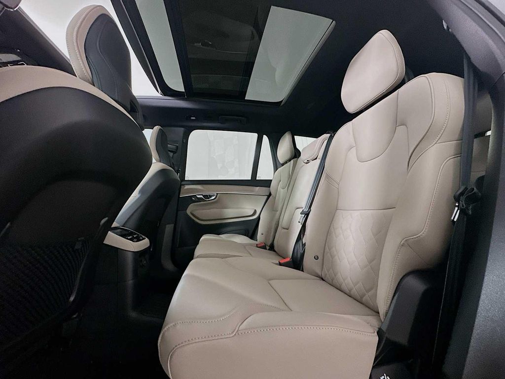 2026 Volvo XC90 PLUG-IN HYBRID PLUS, T8 AWD, ELECTRIC/GASOLIN 缩略图 22