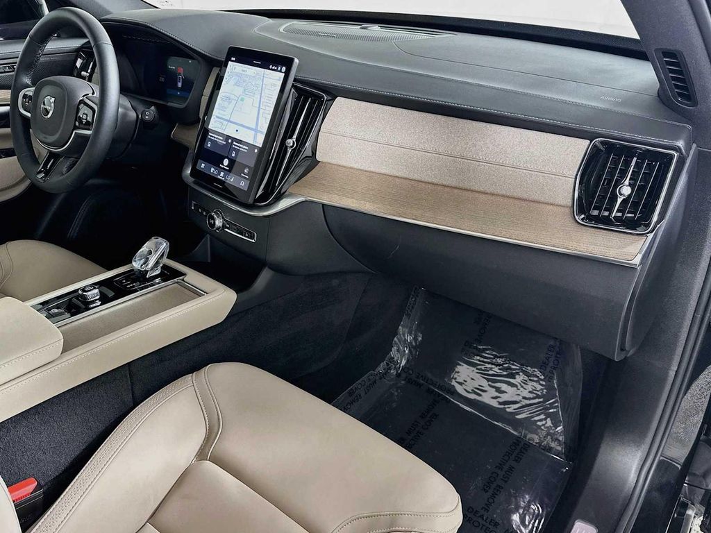 صورة مصغرة 29 لـ 2026 Volvo XC90 PLUG-IN HYBRID PLUS, T8 AWD, ELECTRIC/GASOLIN
