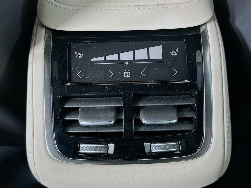 2026 Volvo XC90 PLUS, B5 AWD GAS (MILD HYBRID), GASOLINE, BRI — миниатюра 23