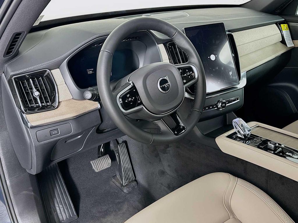 صورة مصغرة 9 لـ 2026 Volvo XC90 PLUS, B6 AWD GAS (MILD HYBRID), GASOLINE, BRI