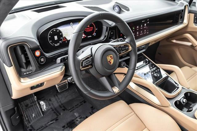 PORSCHE CAYENNE - 10