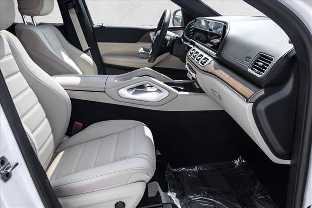 2026 Mercedes-BENZ GLE — миниатюра 27