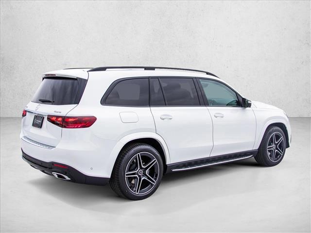 2026 Mercedes-BENZ GLS — фото 5